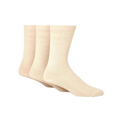 Pack of three beige non-elastic socks